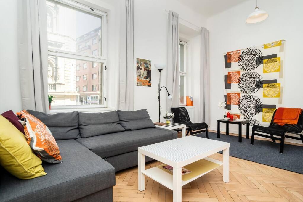 Bright, Spacious Apartment In The Historic Centre Prague Extérieur photo